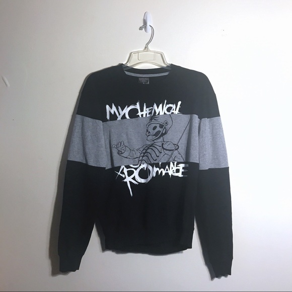 My Chemical Romance Tops - My Chemical Romance Black Parade Sweatshirt G1